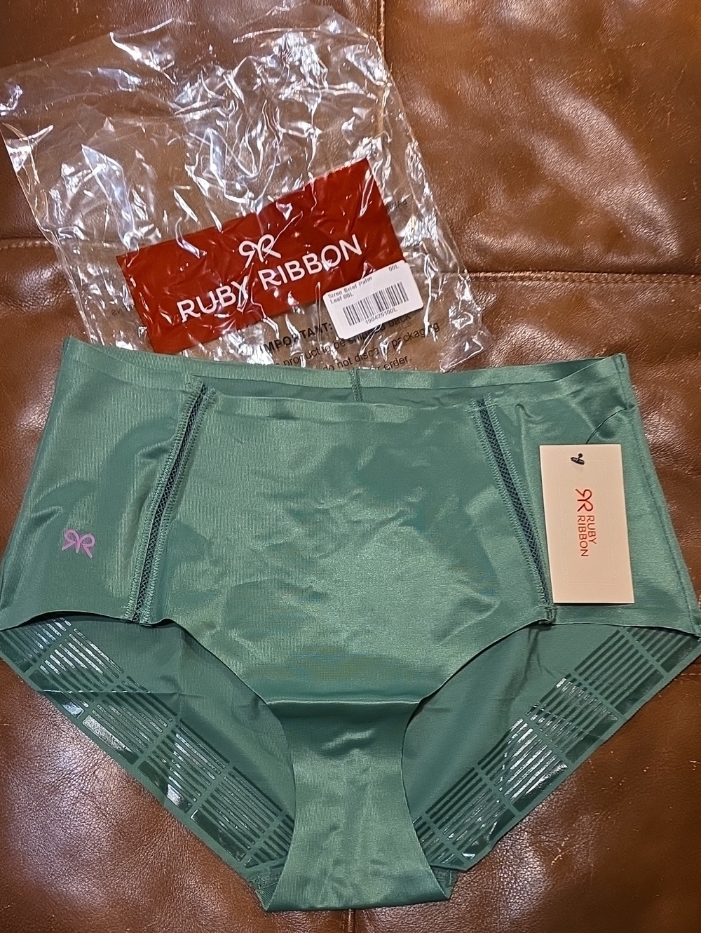 Ruby Ribbon High-Waist Shaping Shorts in Teal Green